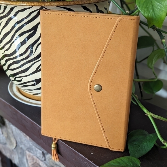 NWT Tan Leather Ruled Sheet Boho Minimalist Diary Journal Notebook - Picture 3 of 12